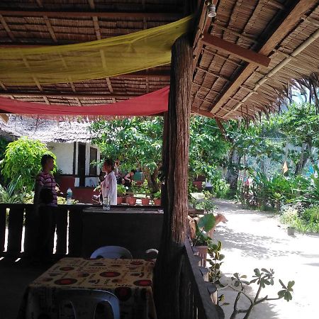 Why Not Restobar Cottages Sabang  Exterior foto